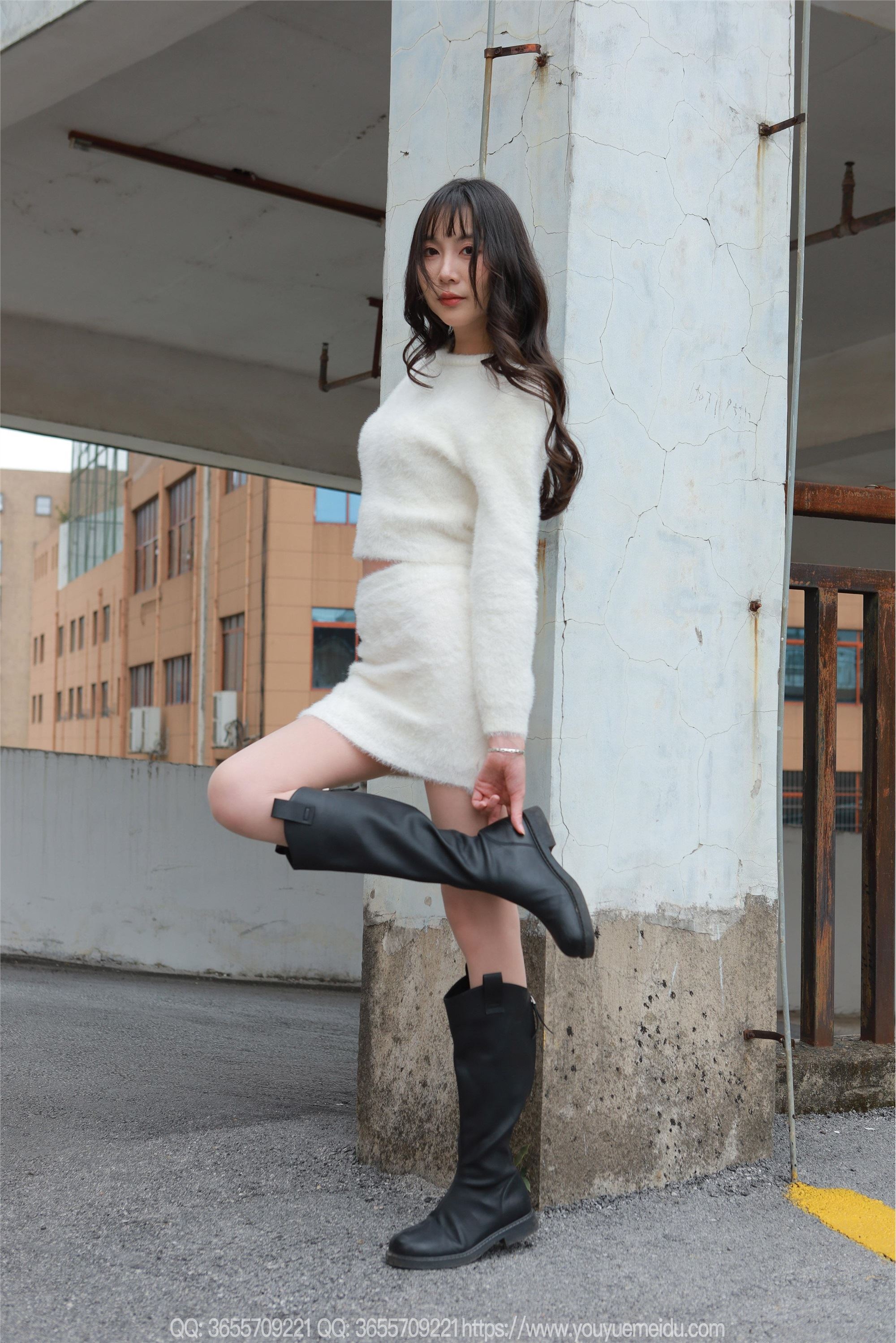 IESS异思趣向  2025.04.07 丝享家 .2021 团团《长靴包臀裙（下）》